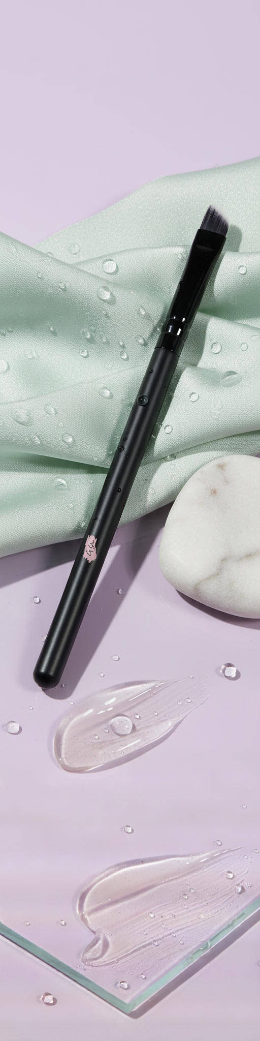G Skin Angled Liner Brush